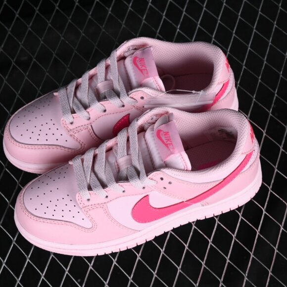 Nike Dunk Low GS ‘Triple Pink’ - Picture 1 of 9